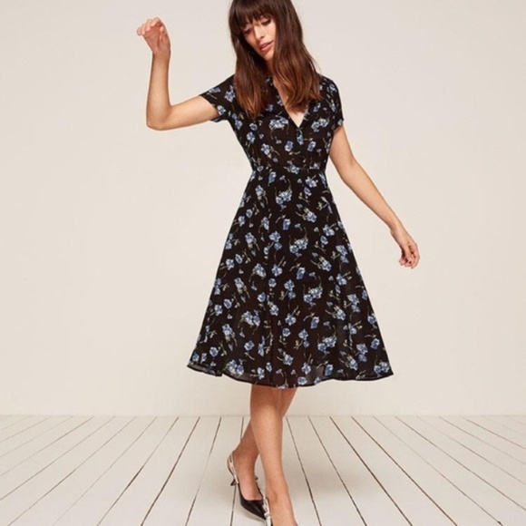 Reformation Dresses & Skirts - Reformation Leigh Dress in September size XS